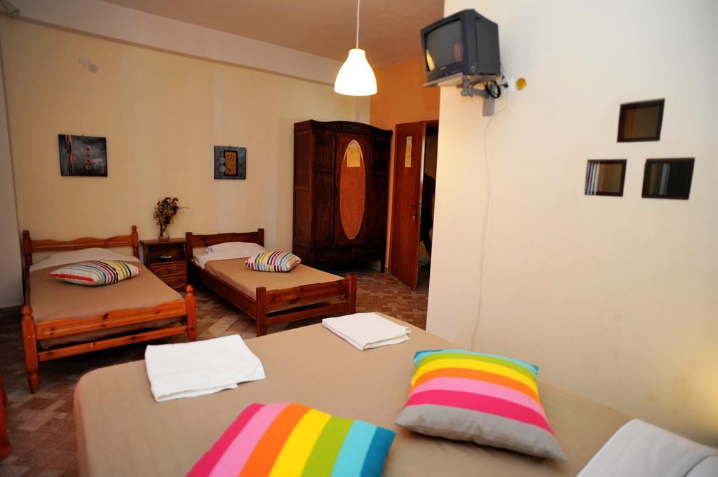 Pansion Andreas Apartment Tínos Cameră foto