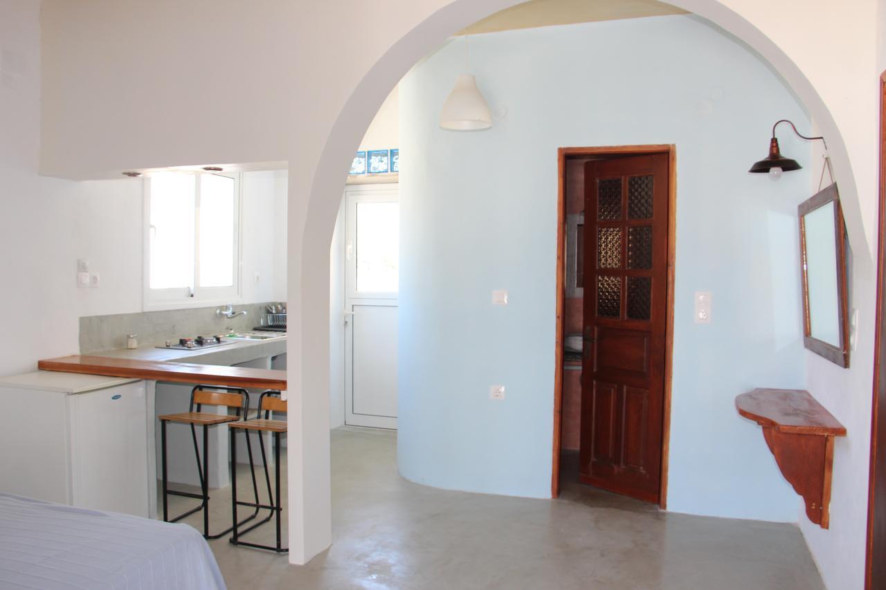 Pansion Andreas Apartment Tínos Exterior foto